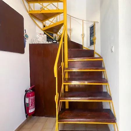Apartment Stam's Studio With Yard