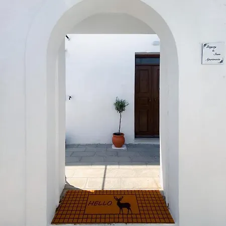 Stam's Studio With Yard Apartment Lindos (Rhodes)